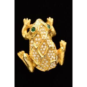 DeNicola Vintage Frog Pin Brooch Signed Brushed Gold Faux Seed Pearl Green BinB